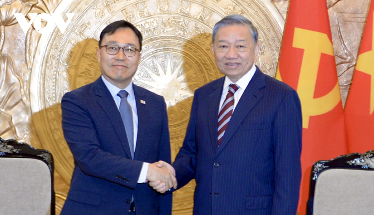 Vietnam desires to work closely with new RoK government